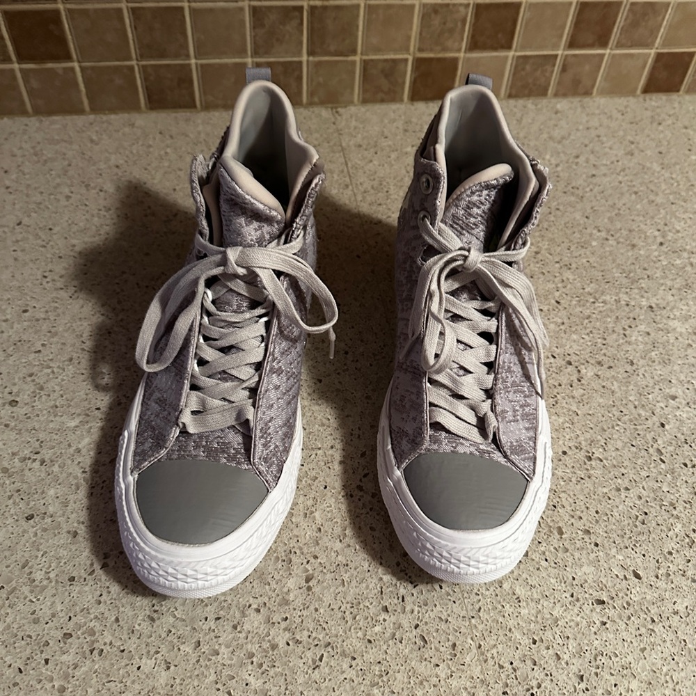Converse Chuck Taylor Gray Patterned High-Top Sne… - image 2